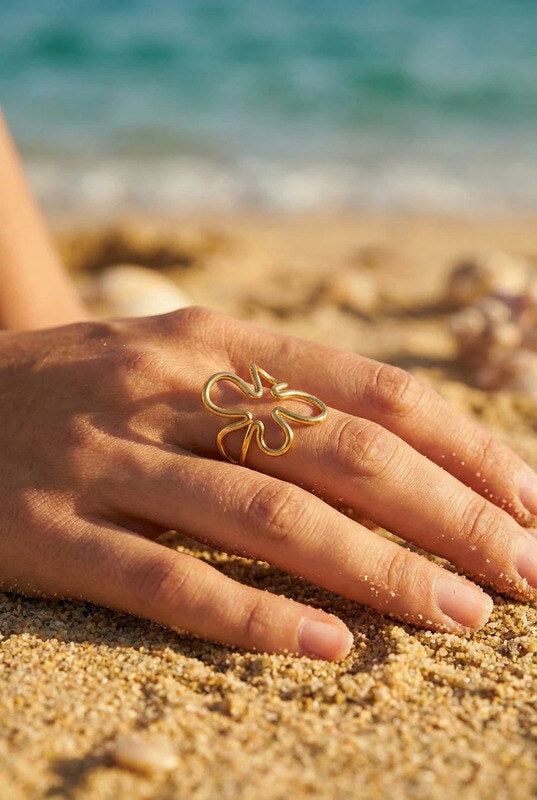 ✨ Bague Elina – Design Organique & Modernité Floral 🌸✨