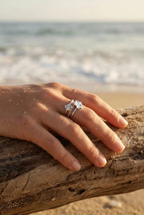 ✨ Bague Lily – Duo Fleurie de Raffinement 🌺
