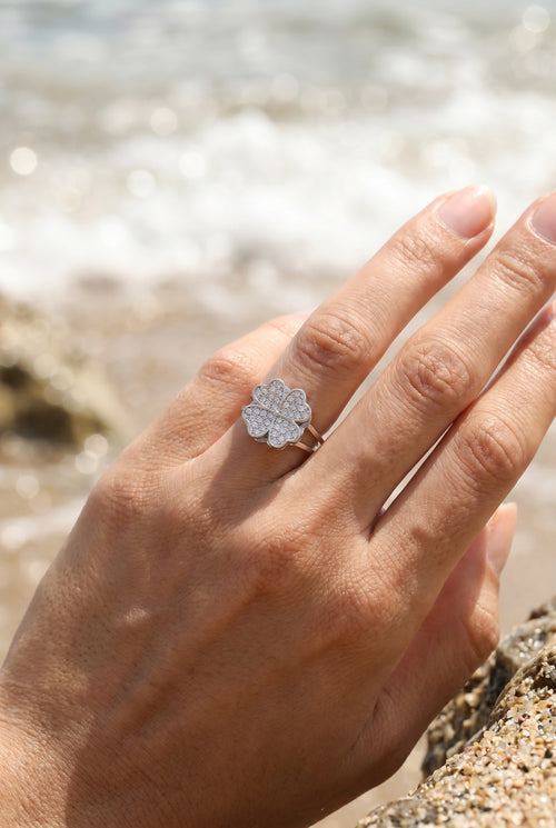 ✨ Bague Anti-Stress Trèfle – Sérénité & Porte-Bonheur 🍀✨