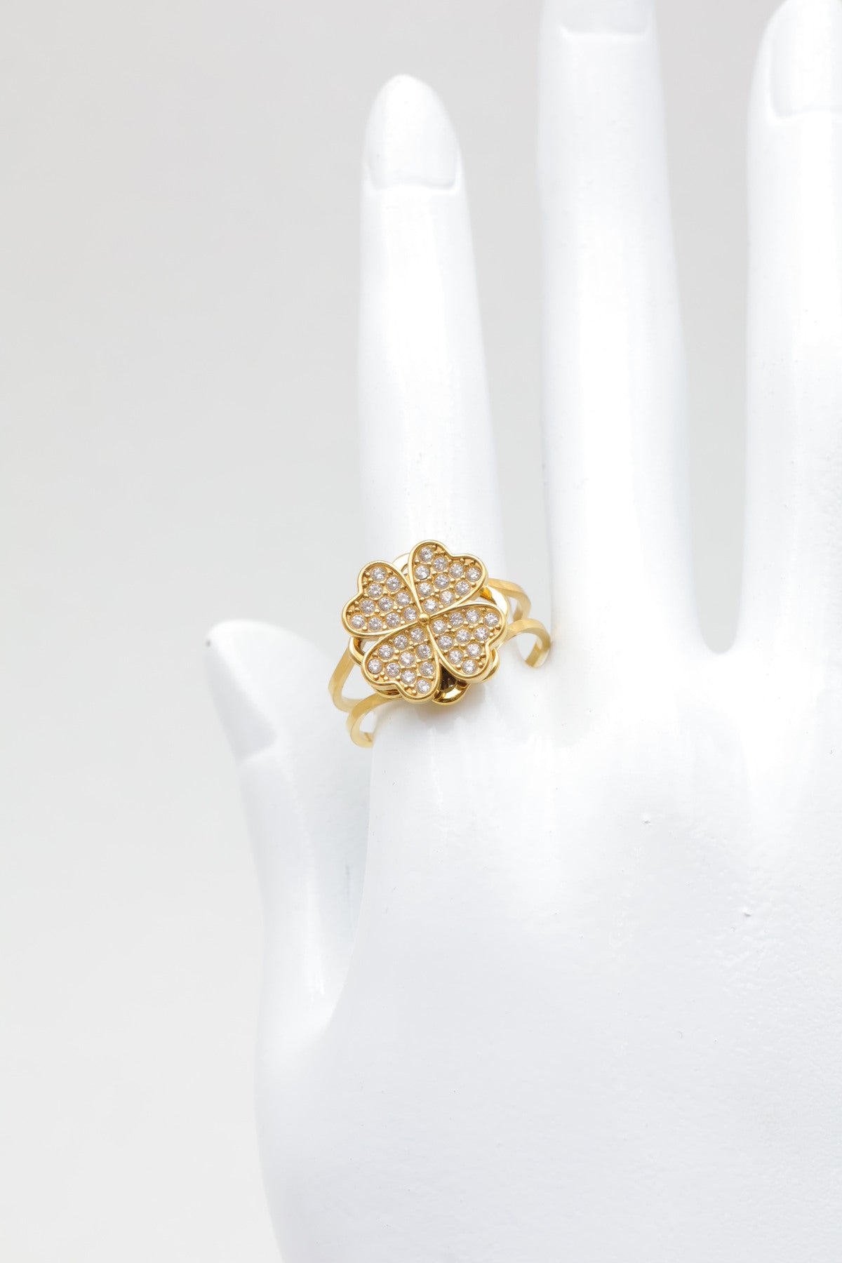 ✨ Bague Anti-Stress Trèfle – Sérénité & Porte-Bonheur 🍀✨