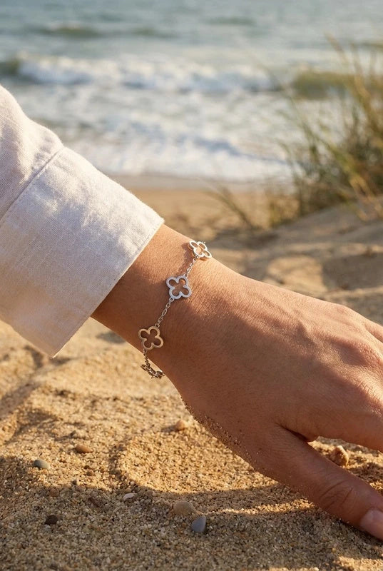 ✨ Bracelet Felix – Légèreté & Trèfles Porte-Bonheur 🍀✨