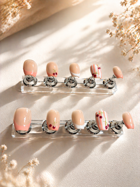 🍒 Press-on nails cerises – Douceur fruitée et élégance 🍒